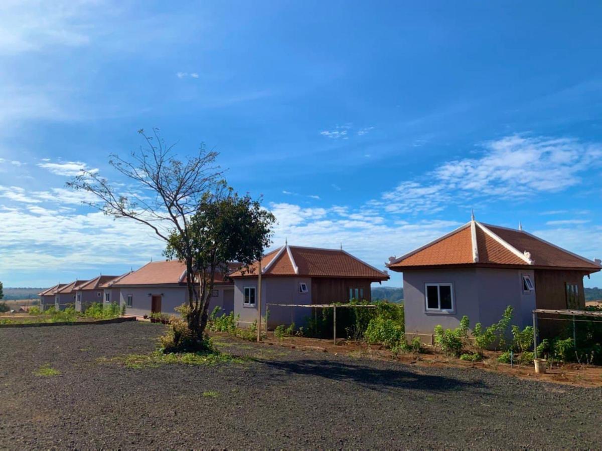 Sumeru Sen Monourom Bagian luar foto
